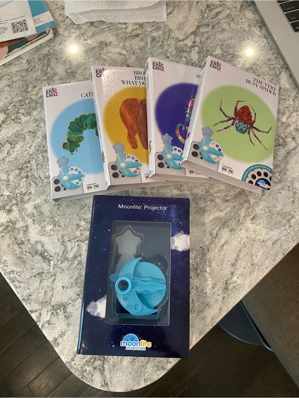 Moonlite Storytime Projector Eric Carle Book Set